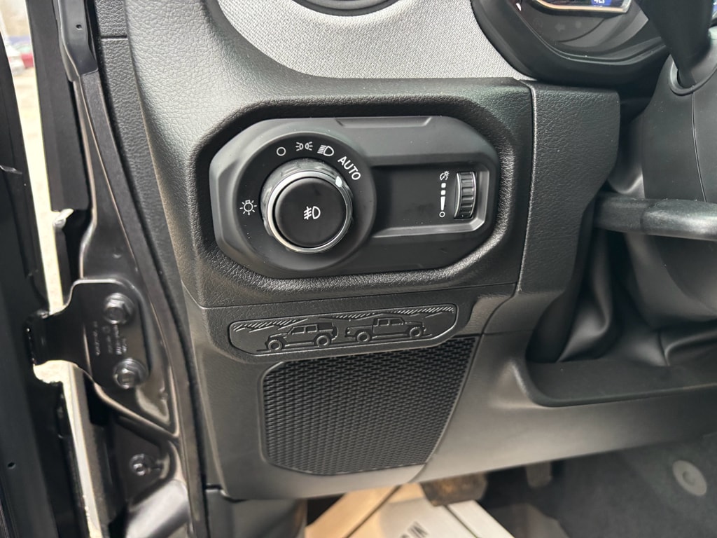 2026 Jeep Wrangler 4-Door Willys - Photo 12