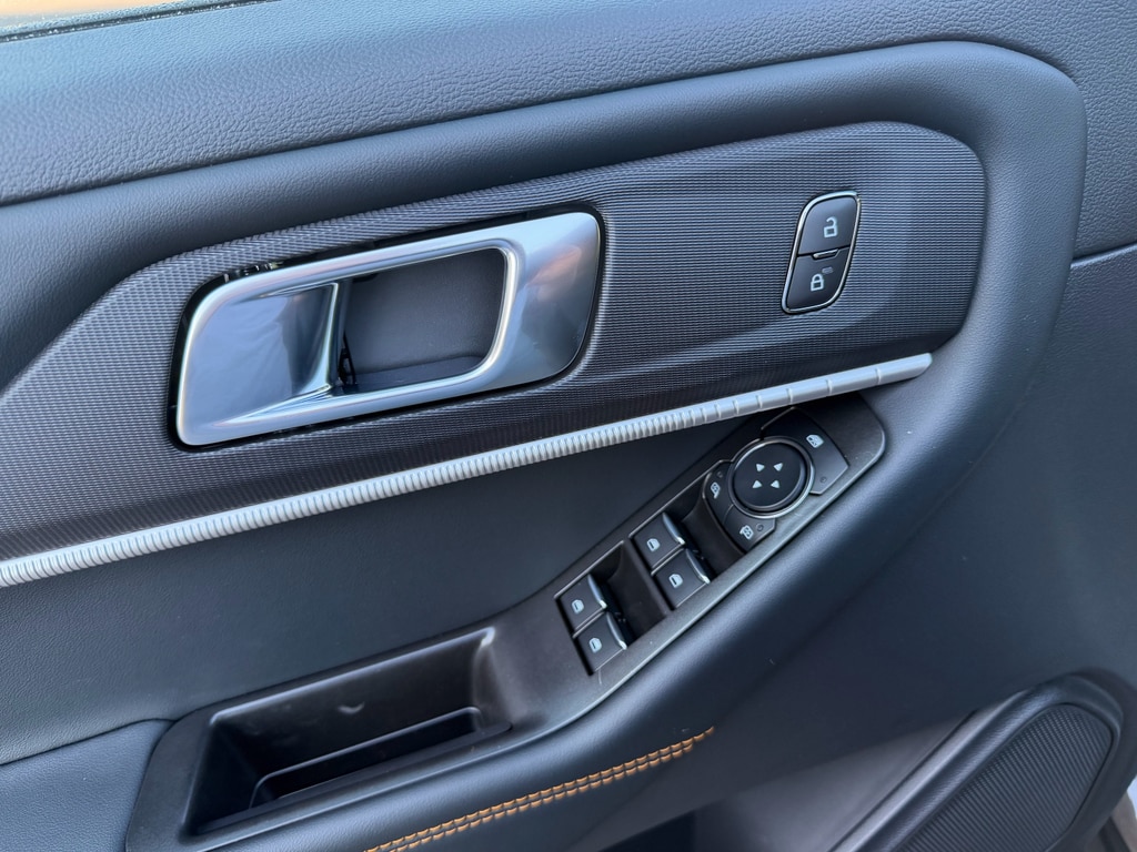 2026 Ford Explorer Tremor - Photo 13