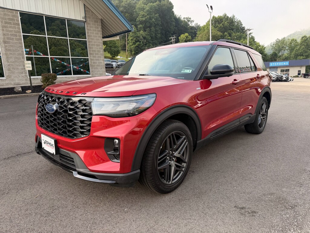 Used 2025 Ford Explorer ST-Line SUV