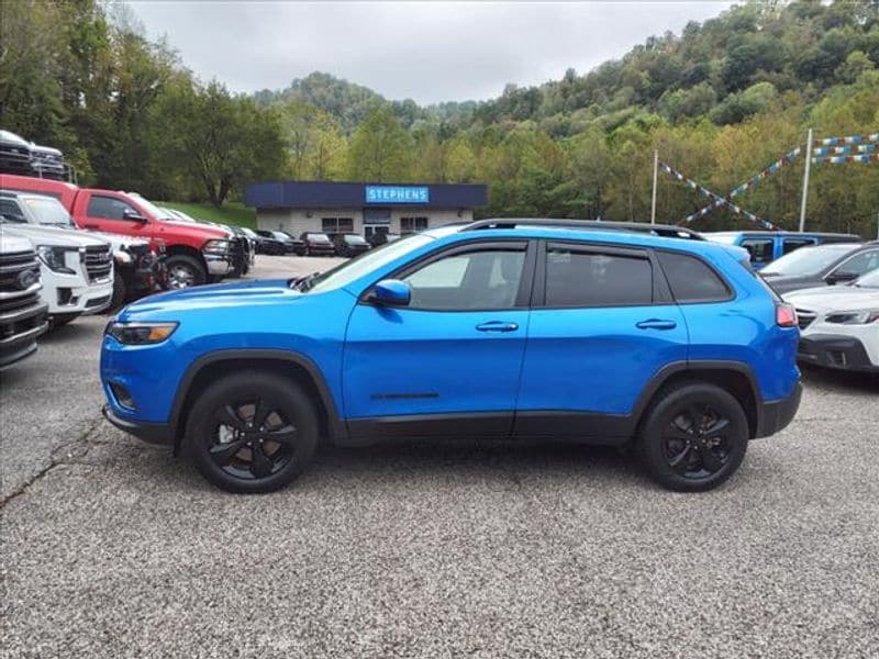 Used 2020 Jeep Cherokee Latitude Plus with VIN 1C4PJMLB5LD655591 for sale in Danville, WV