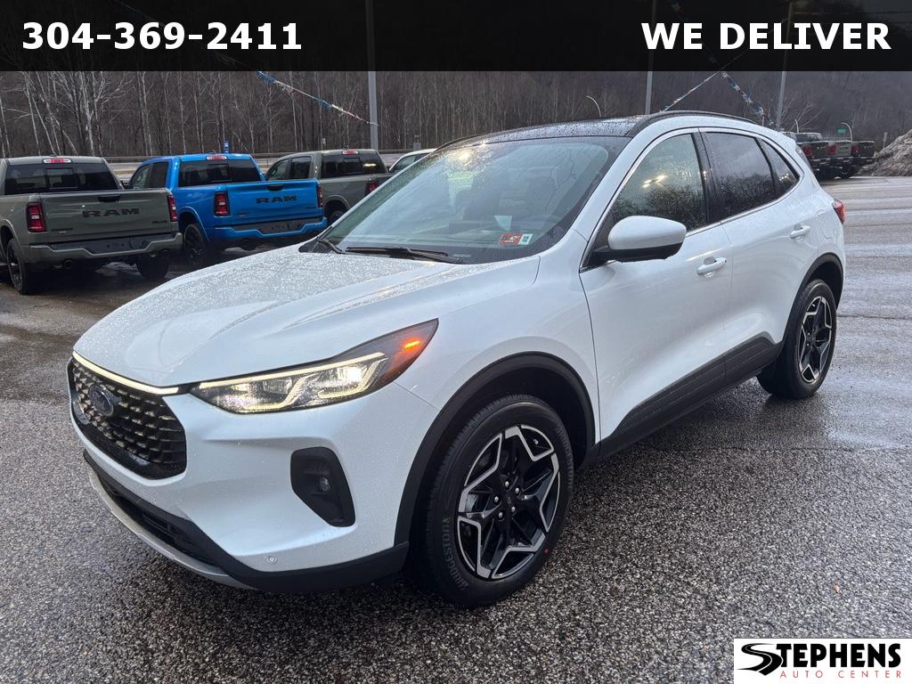 2026 Ford Escape Platinum's photo