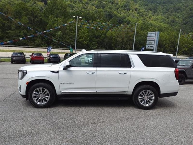 Used 2022 GMC Yukon XL SLT with VIN 1GKS2GKD2NR325672 for sale in Danville, WV