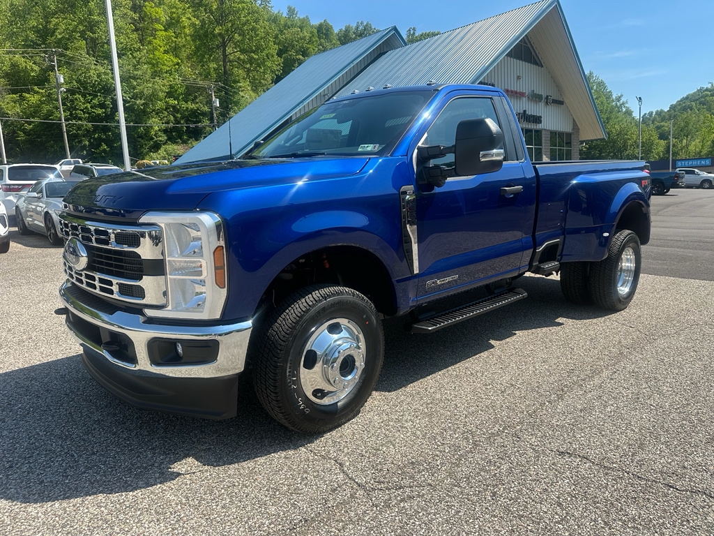 2026 Ford F-350 XLT 4x4 Regular Cab 8' Box DRW's photo