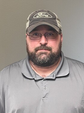 Staff member Chris Kelley from ID_5d02fbdfa3bf