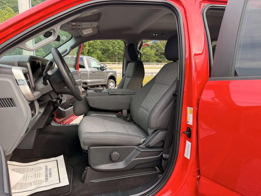 2026 Ford F-250 Super Duty XL - Photo 7