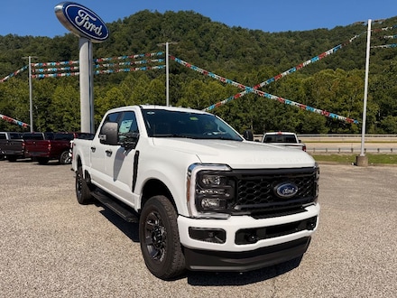 2025 Ford Super Duty F-250 XL TRUCK
