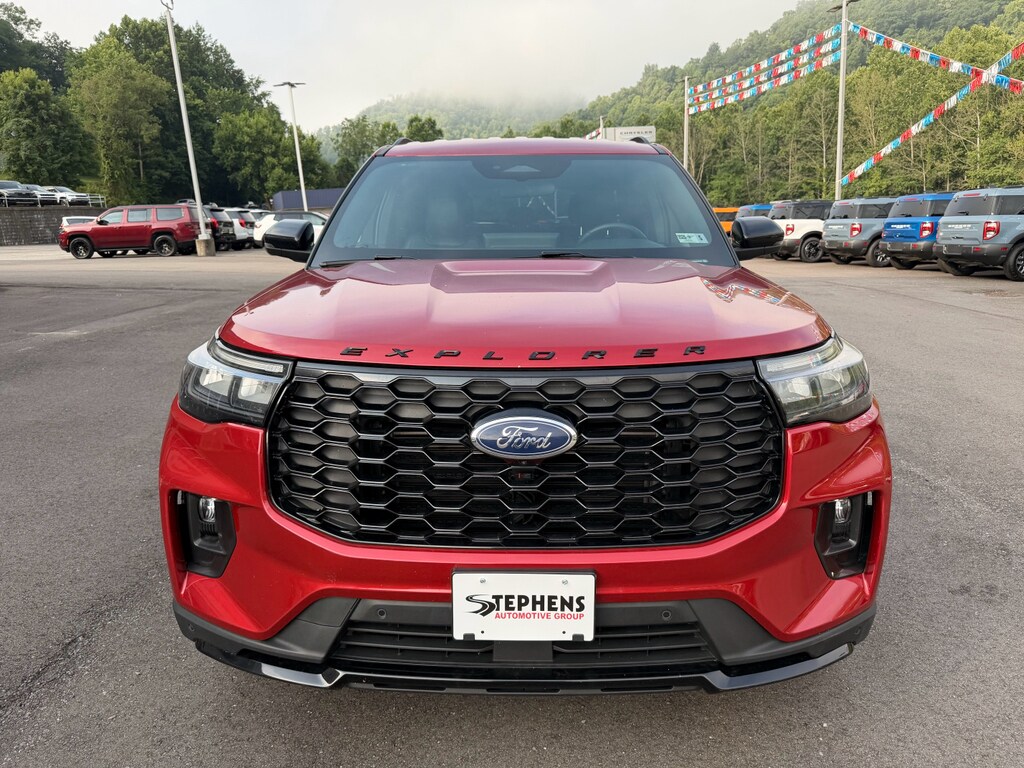 Used 2025 Ford Explorer ST-Line SUV