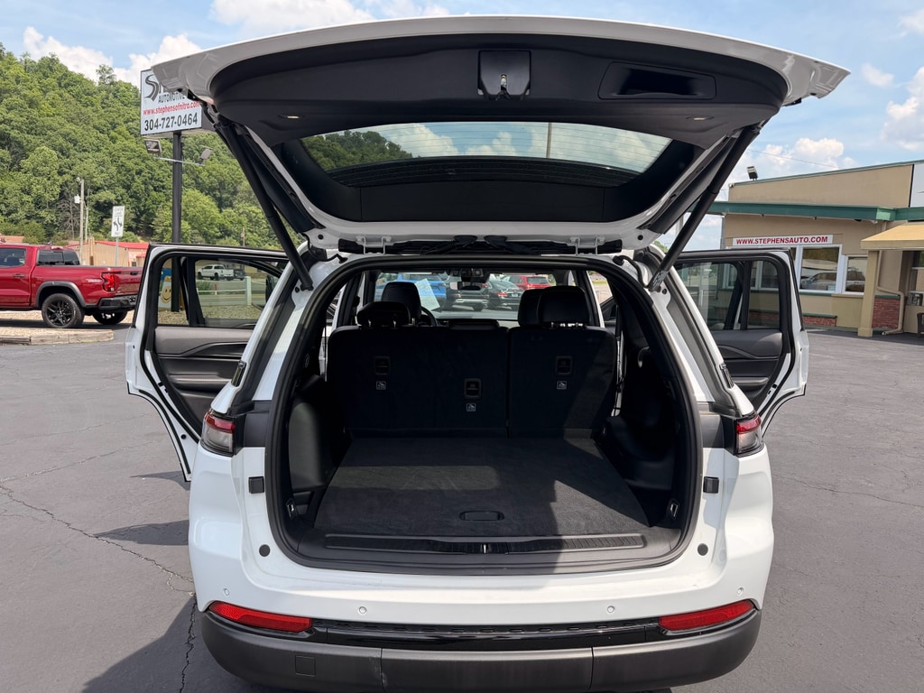 2025 Jeep Grand Cherokee Altitude - Photo 8