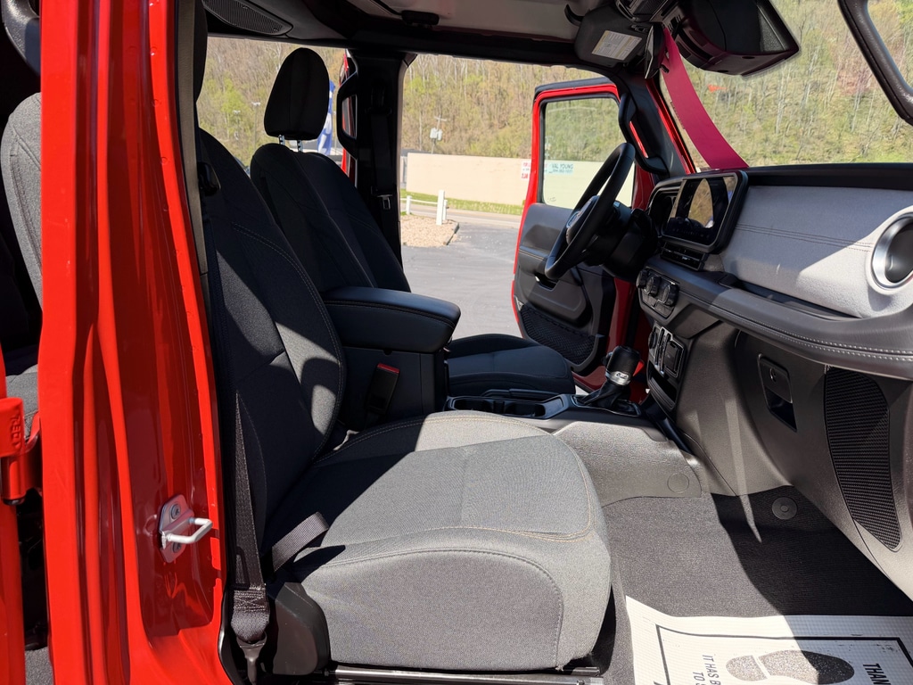 2025 Jeep Wrangler 4xe Sahara 4XE - Photo 10