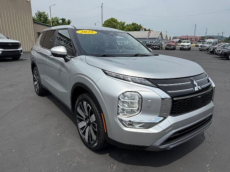 2025 Mitsubishi Outlander