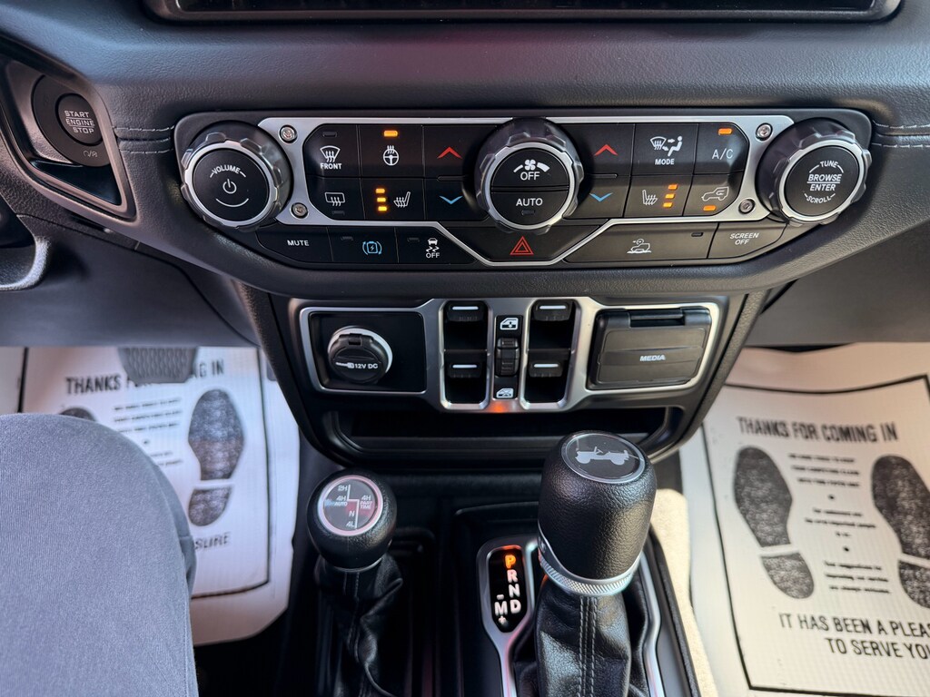 2025 Jeep Wrangler 4xe Sahara 4XE - Photo 17