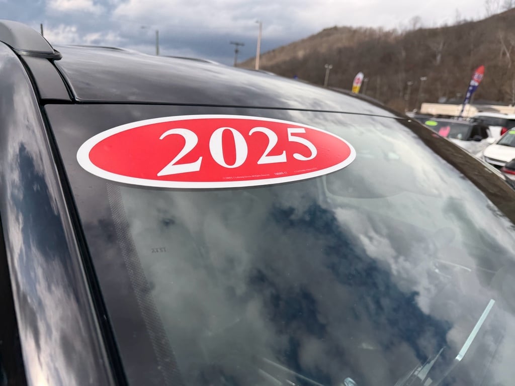 Used 2025 Jeep Compass Trailhawk SUV