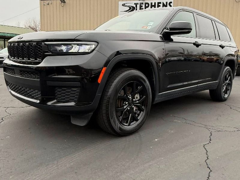 2024 Jeep Grand Cherokee L Altitude's photo