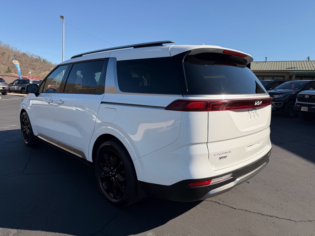 Used 2024 Kia Carnival SX Prestige MPV