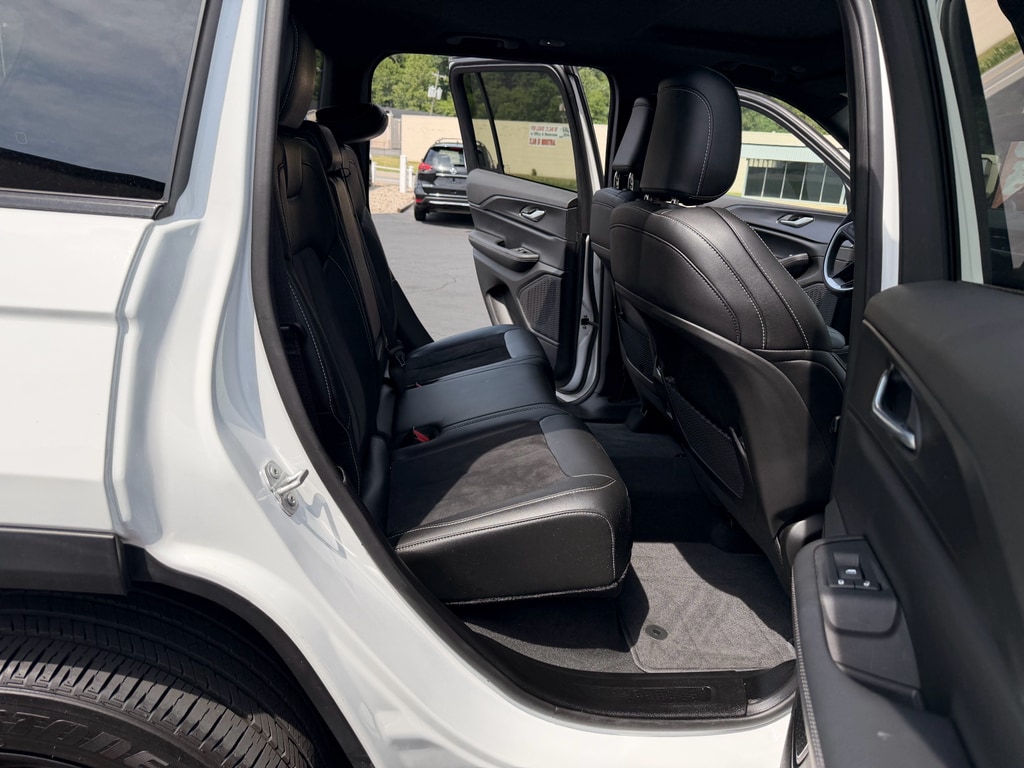 2025 Jeep Grand Cherokee Altitude - Photo 10