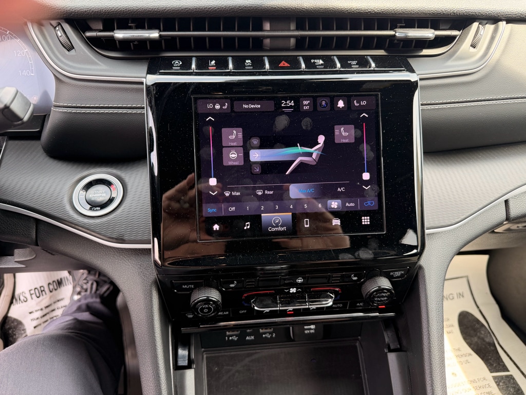 2025 Jeep Grand Cherokee Altitude - Photo 14