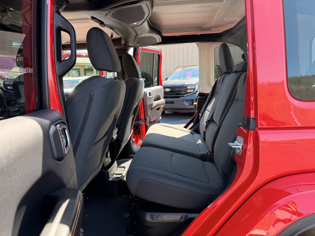 2025 Jeep Wrangler 4xe Sahara 4XE - Photo 7