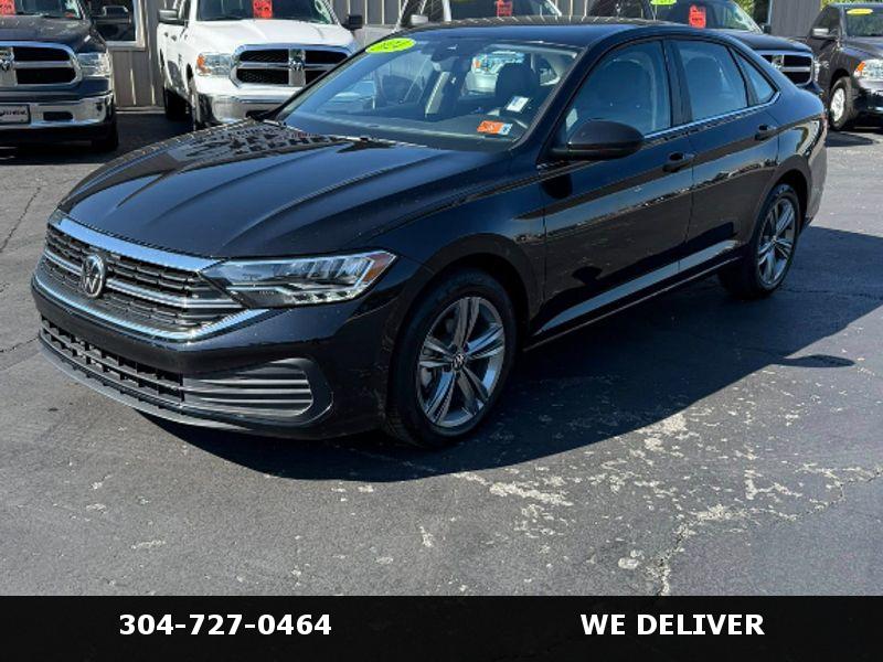 2024 Volkswagen Jetta SE's photo