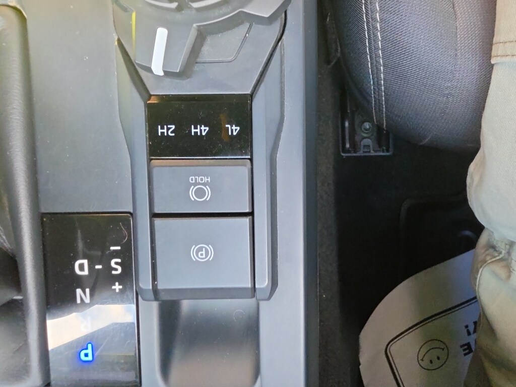 2025 Toyota Tacoma TRD Off Road - Photo 24