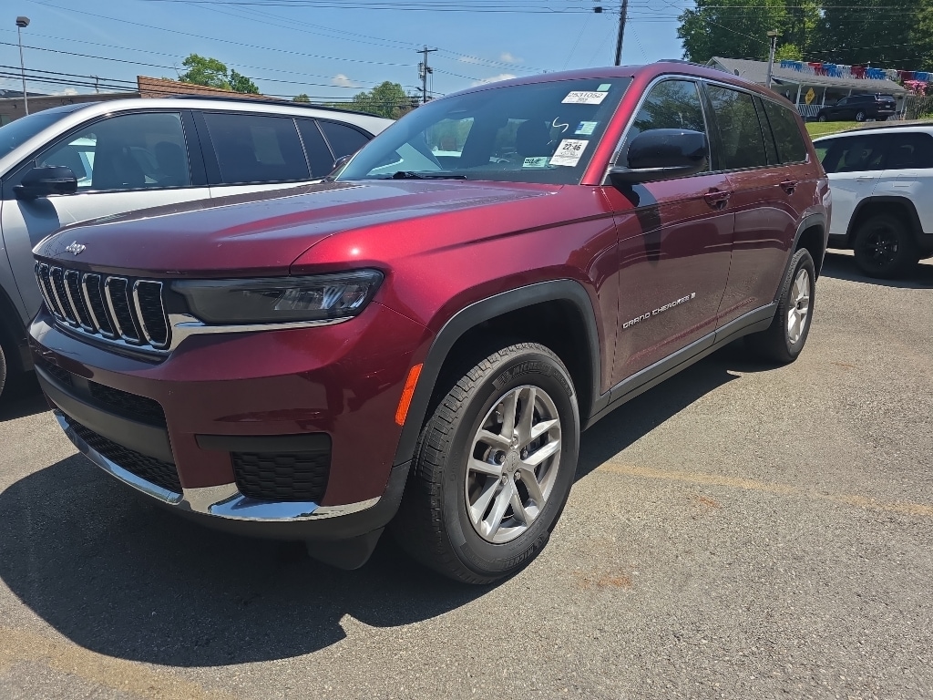 2025 Jeep Grand Cherokee L Laredo X 4x4's photo