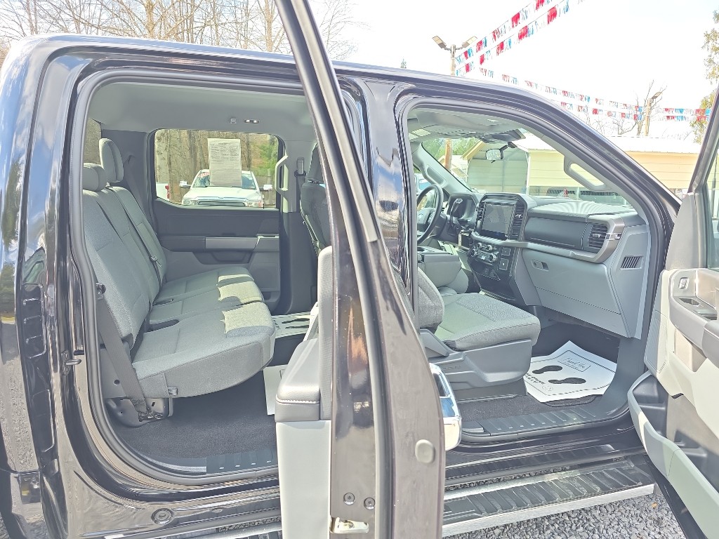 2025 Ford F-150 XLT - Photo 8