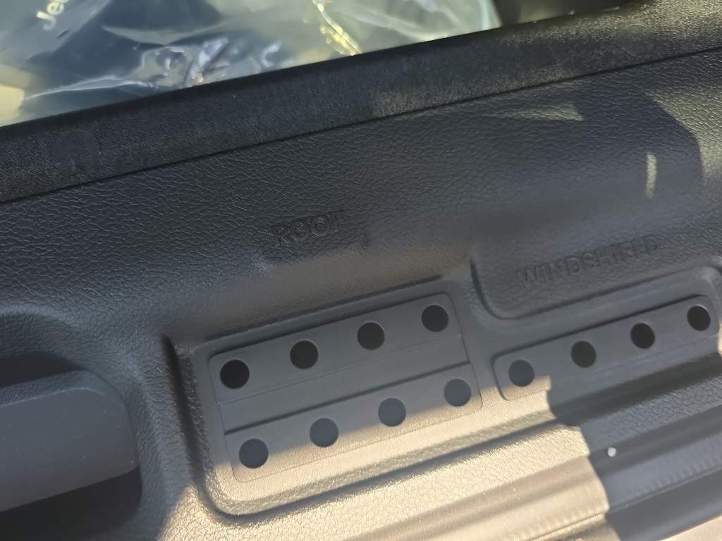 2025 Jeep Wrangler 4xe Sahara 4XE - Photo 11
