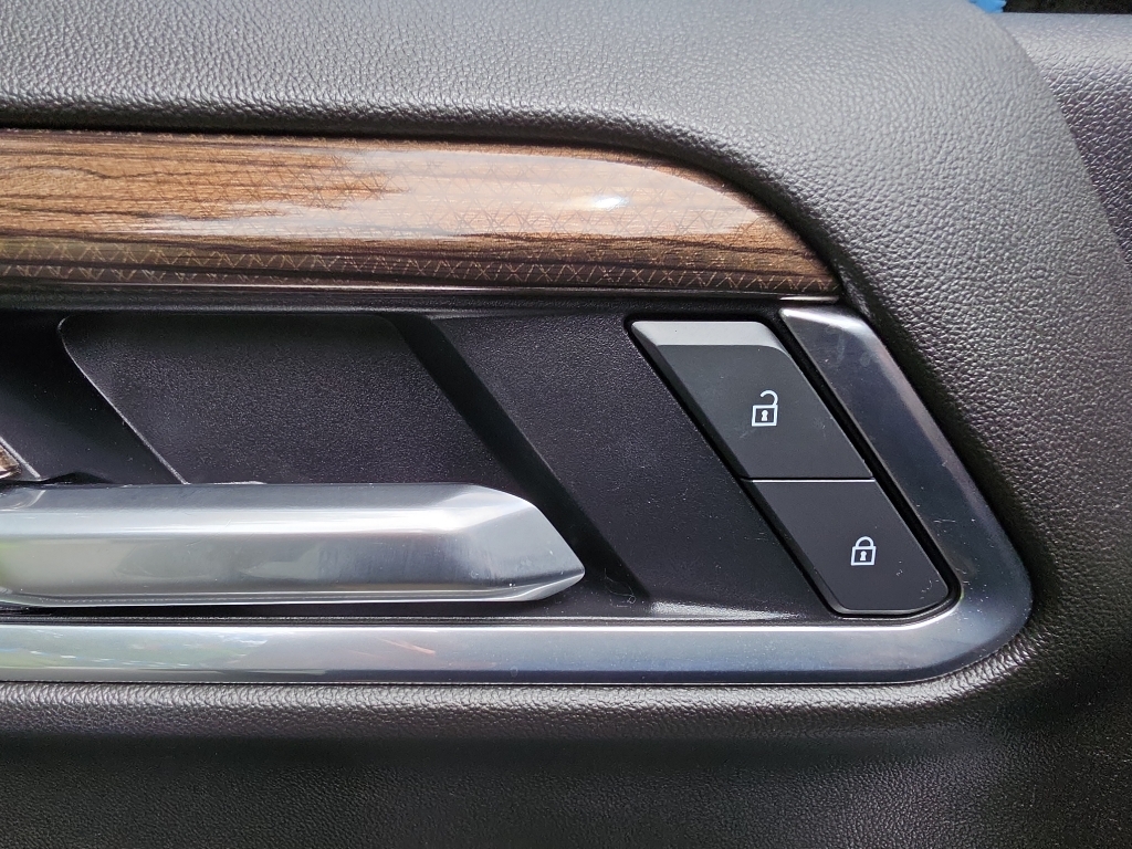 2025 Chevrolet Silverado 1500 RST - Photo 16