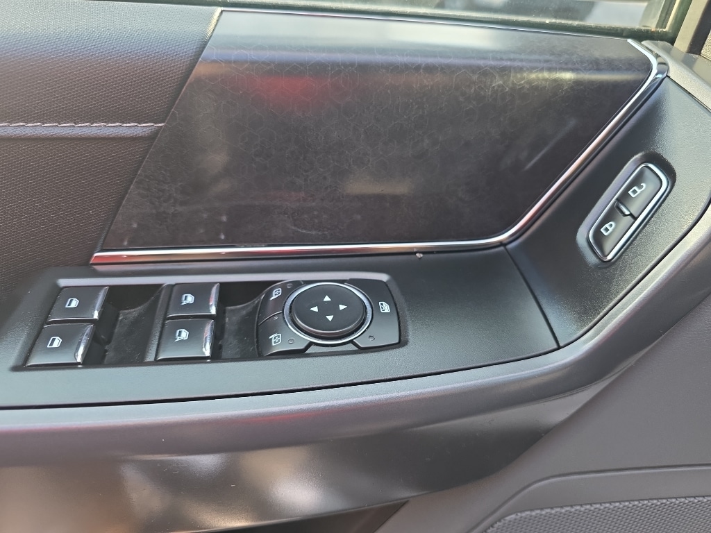 2025 Ford F-150 XLT - Photo 11