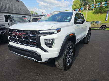 2024 GMC Canyon 4WD AT4 Crew Cab