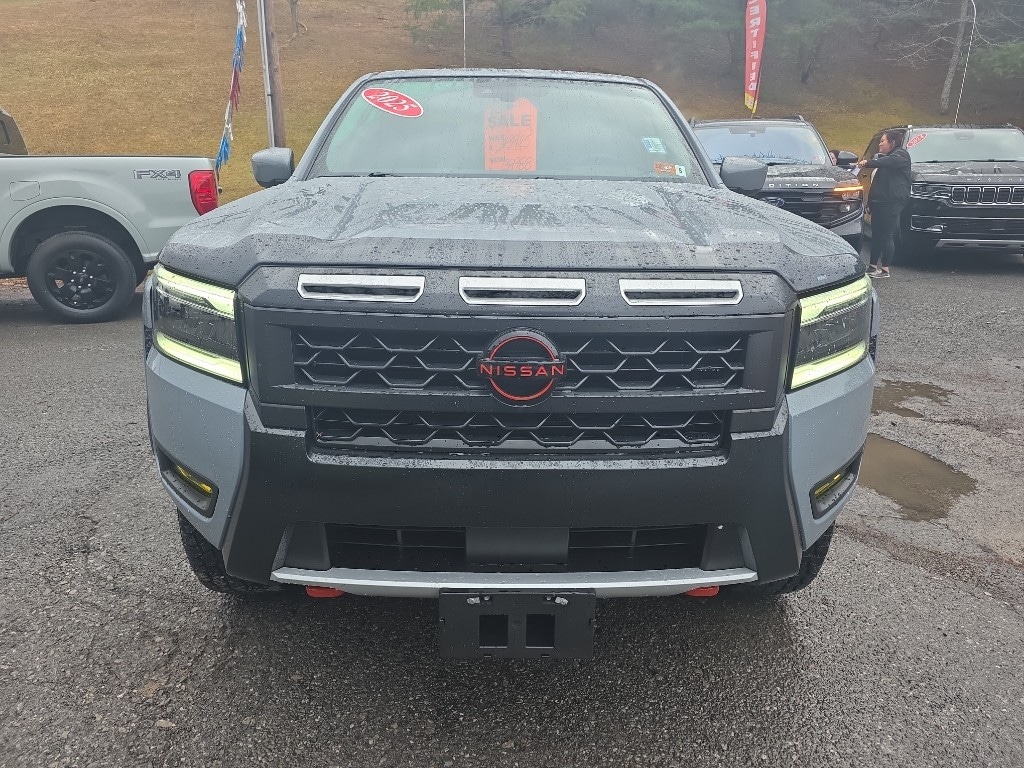 Used 2025 Nissan Frontier PRO-4X Crew Cab