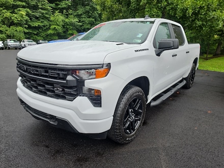 2025 Chevrolet Silverado Custom Crew Cab