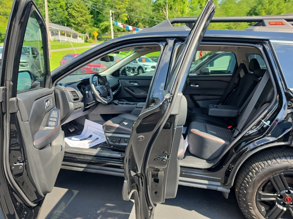 2025 Nissan Rogue Rock Creek - Photo 10