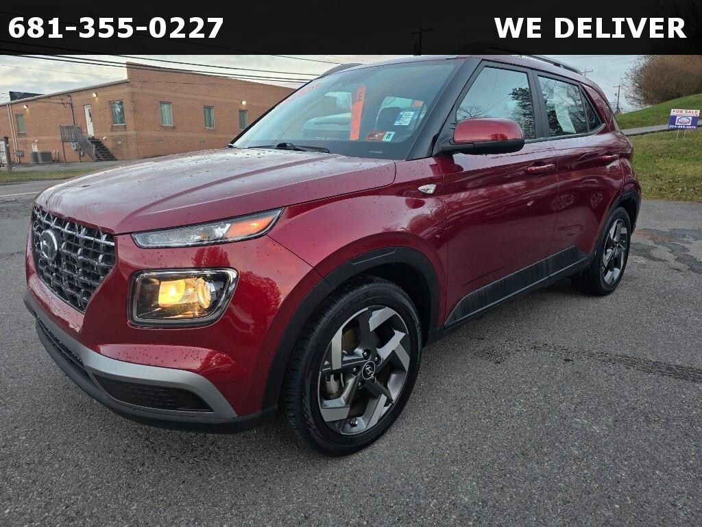 Used 2024 Hyundai Venue SEL Sport Utility