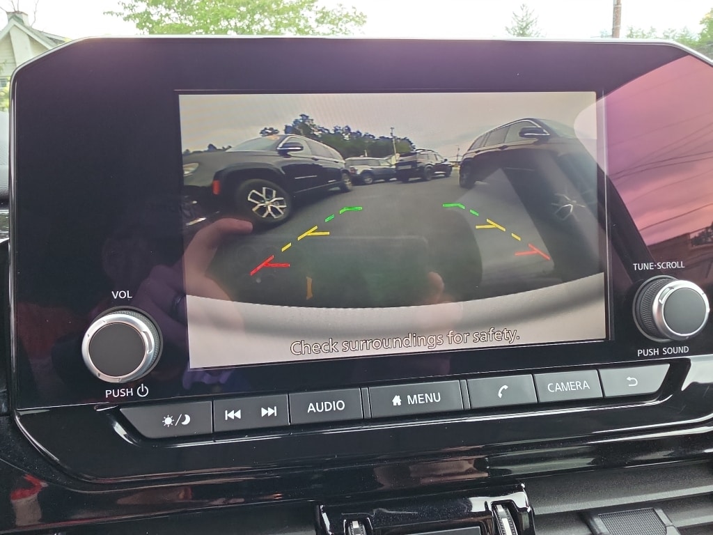 2025 Nissan Pathfinder SV - Photo 28