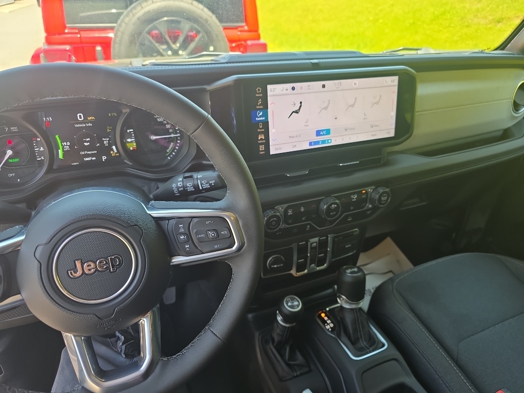 2025 Jeep Wrangler 4xe Sahara 4XE - Photo 19