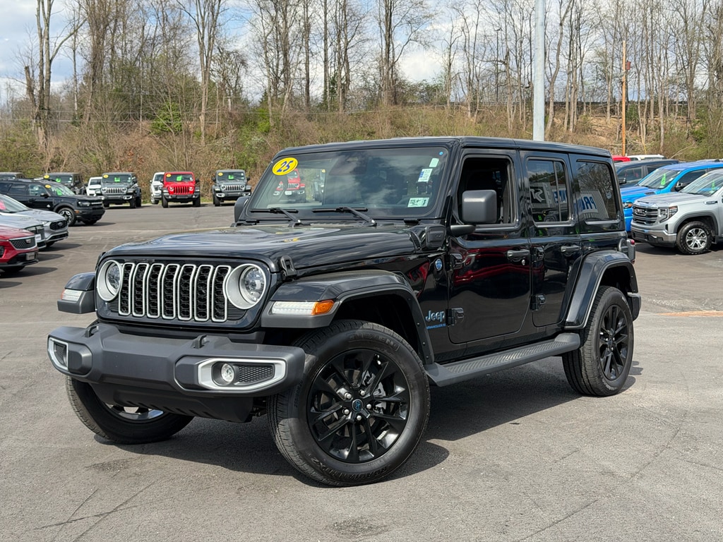 2025 Jeep Wrangler 4xe Sahara 4XE's photo