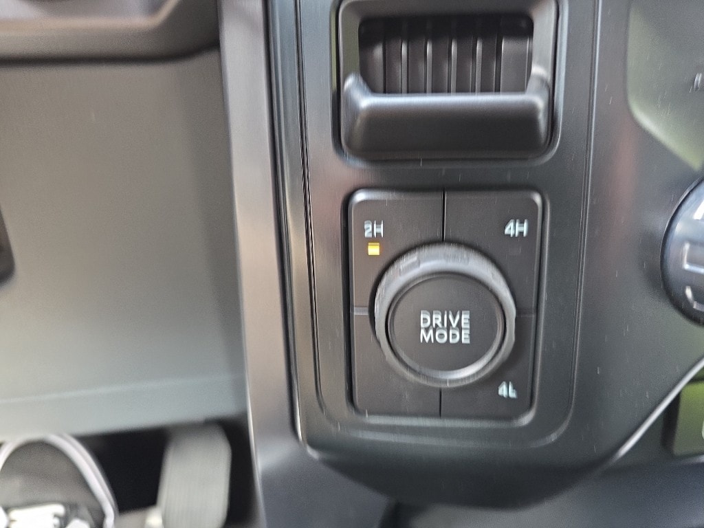 2025 Ford F-150 XLT - Photo 19