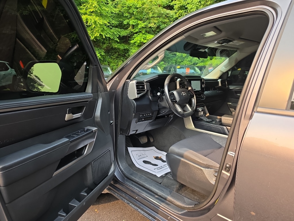 2024 Toyota Tundra SR5 - Photo 10