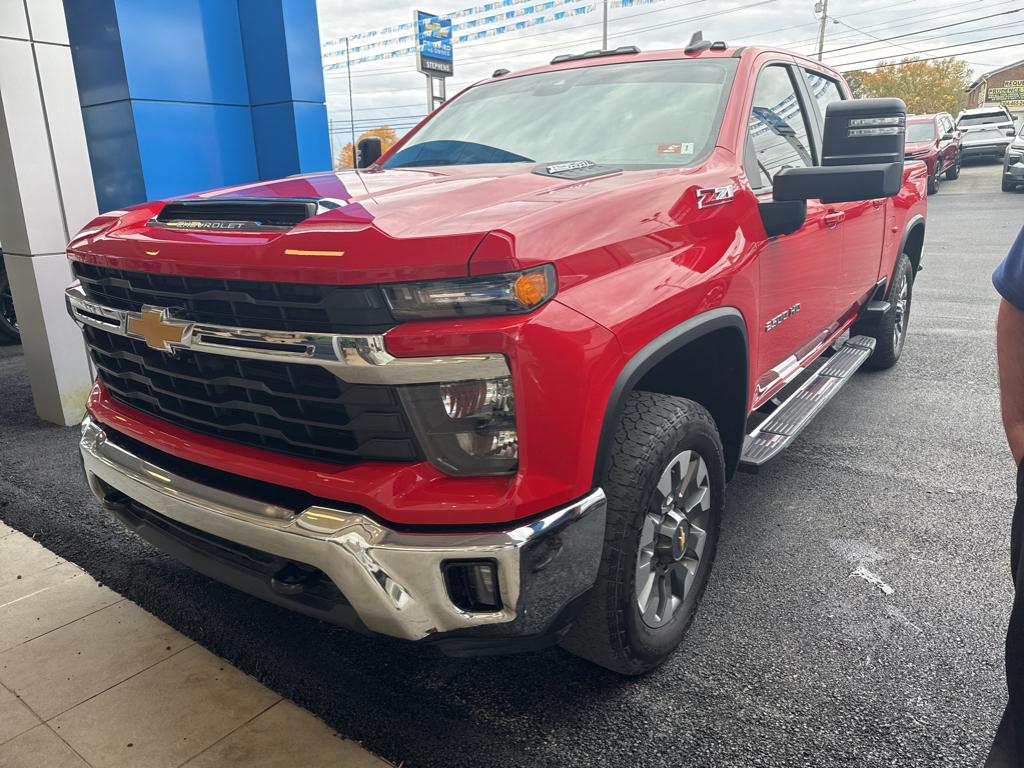 2024 Chevrolet Silverado 2500HD LT's photo