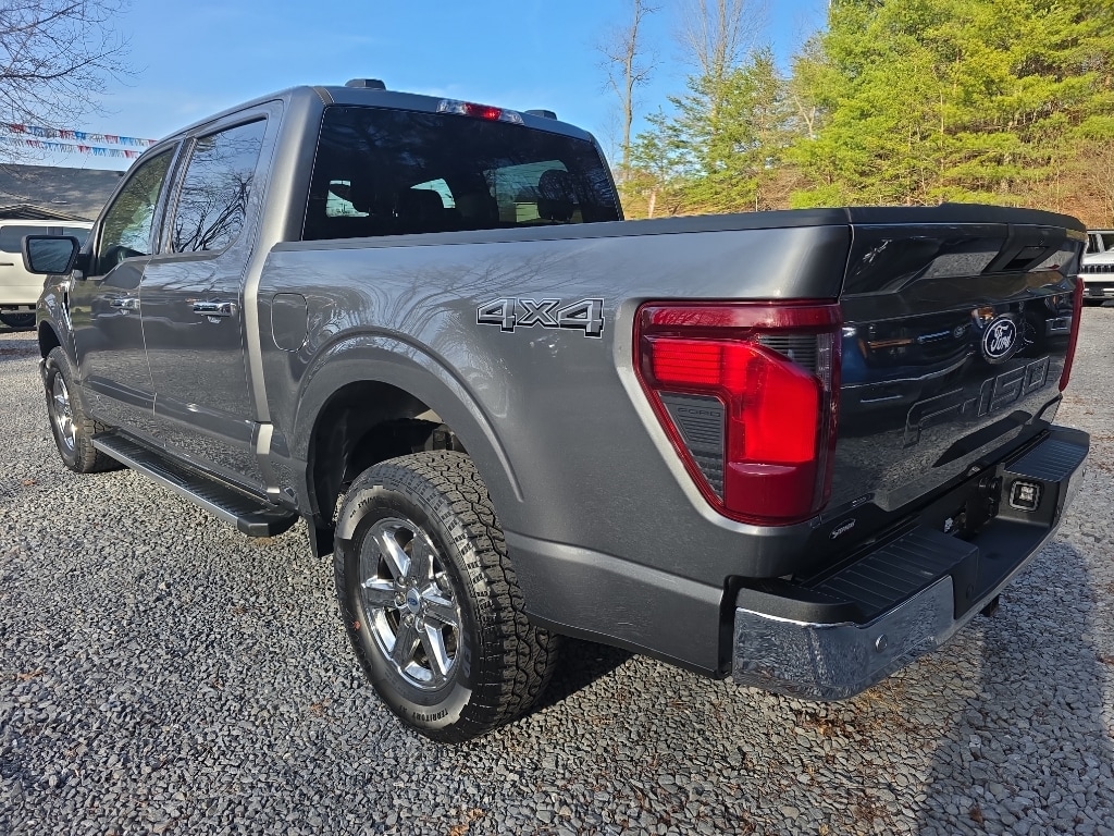 2025 Ford F-150 XLT - Photo 4