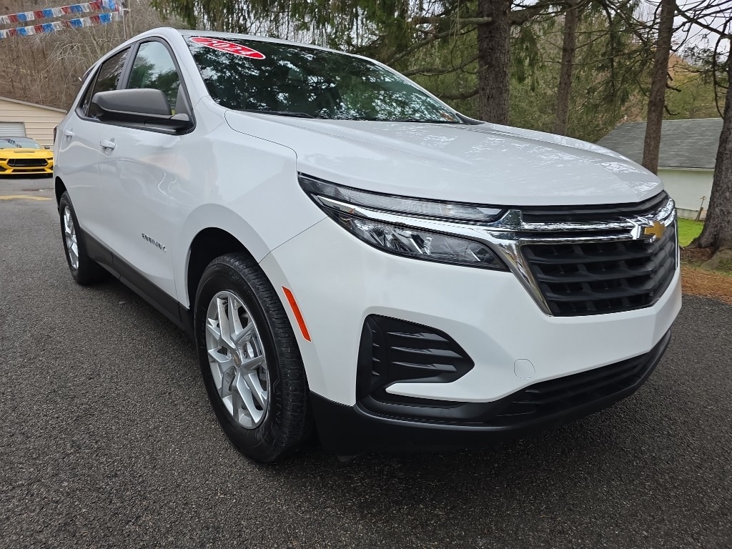 Used 2024 Chevrolet Equinox LS Sport Utility