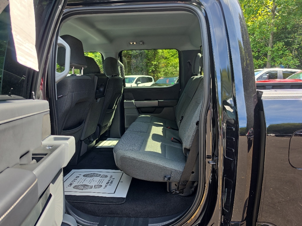 2025 Ford F-150 XLT - Photo 9