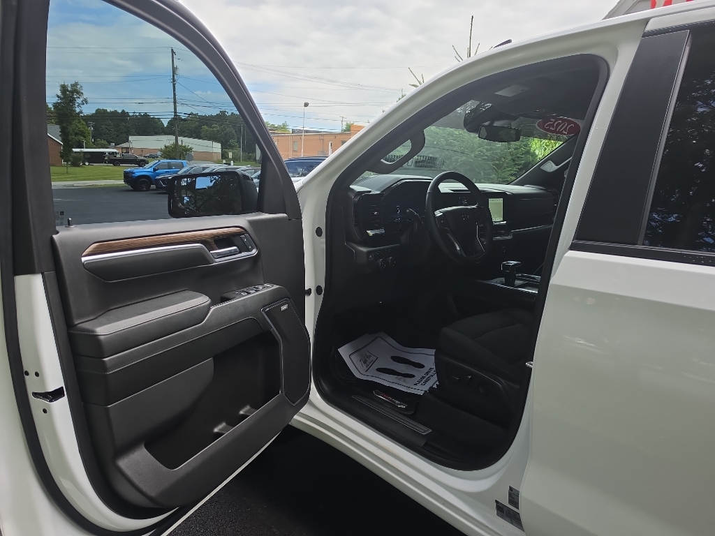 2025 Chevrolet Silverado 1500 RST - Photo 13