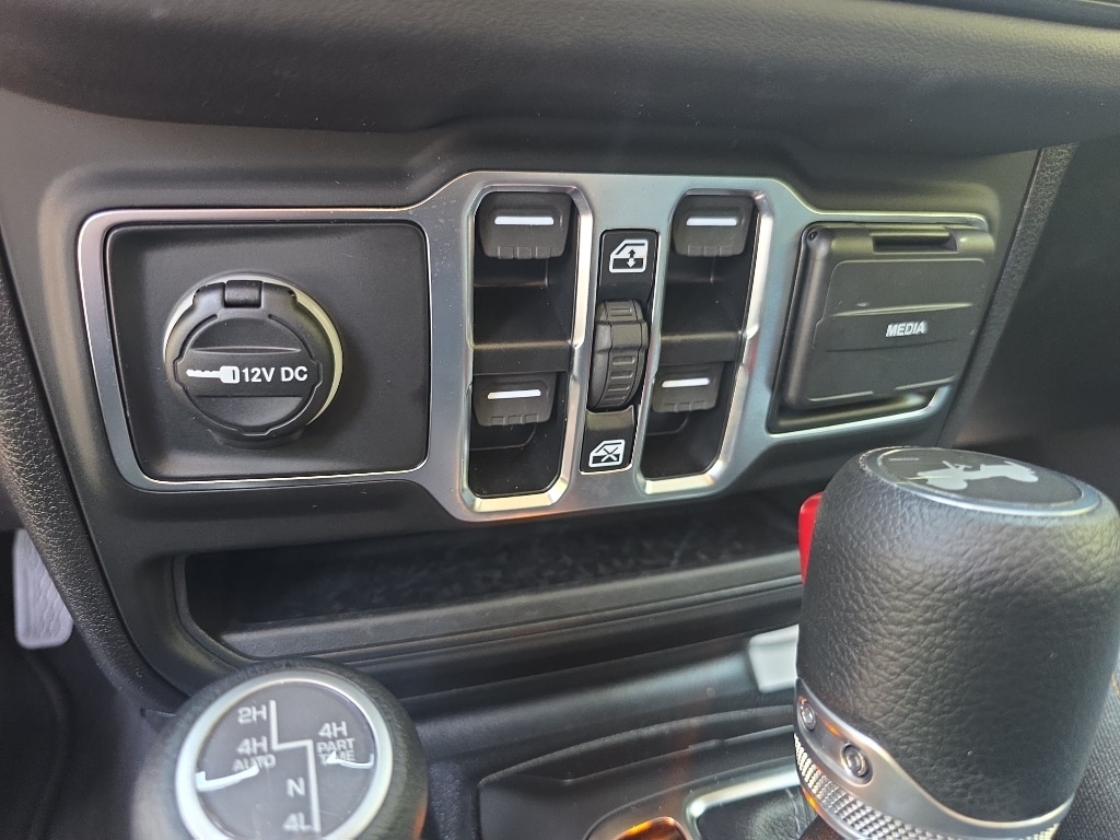 2025 Jeep Wrangler 4xe Sahara 4XE - Photo 25
