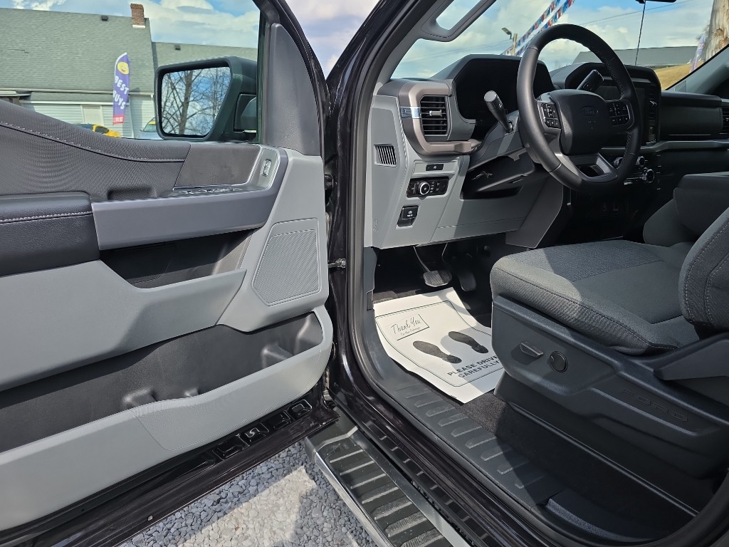 2025 Ford F-150 XLT - Photo 11