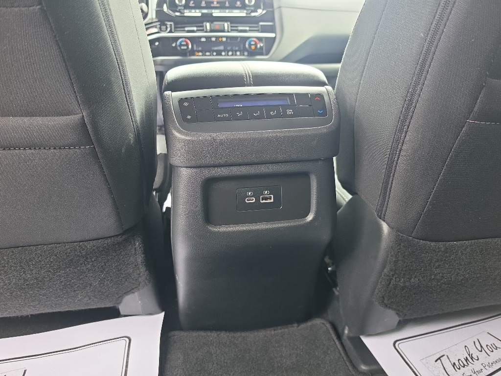 2025 Nissan Pathfinder SV - Photo 11