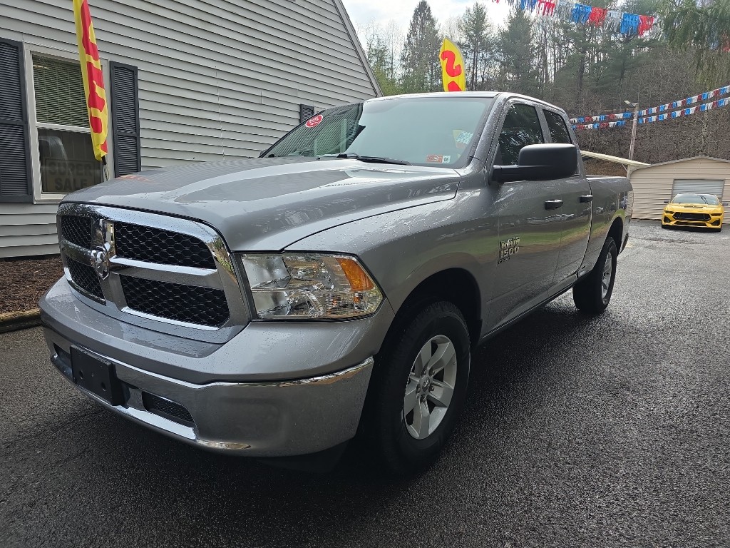 2024 RAM Ram 1500 Classic SLT's photo