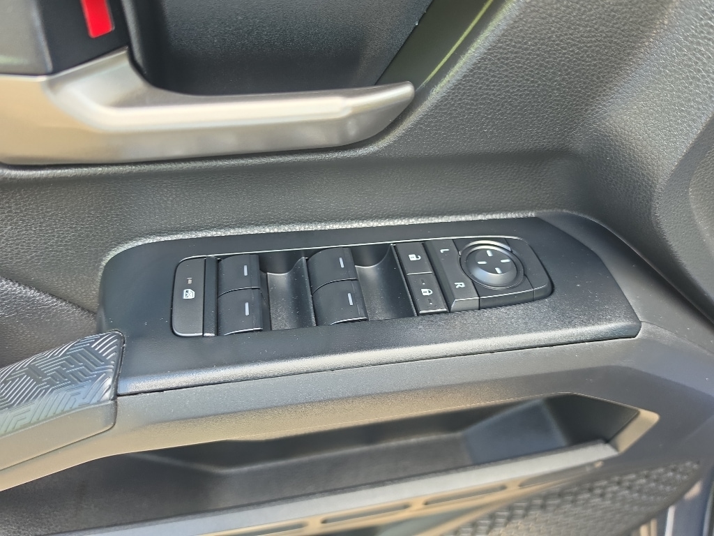 2025 Toyota Tacoma TRD Off Road - Photo 13