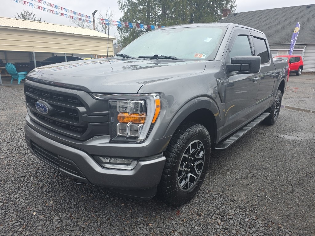 2023 Ford F-150 XLT's photo