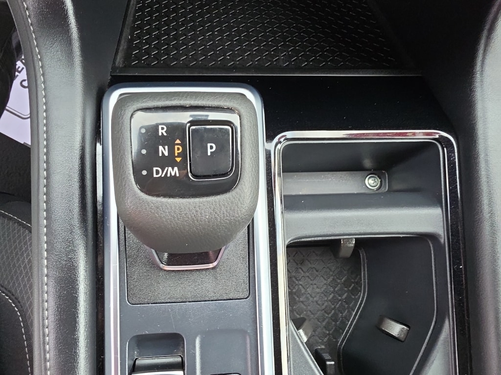 2025 Nissan Pathfinder SV - Photo 23